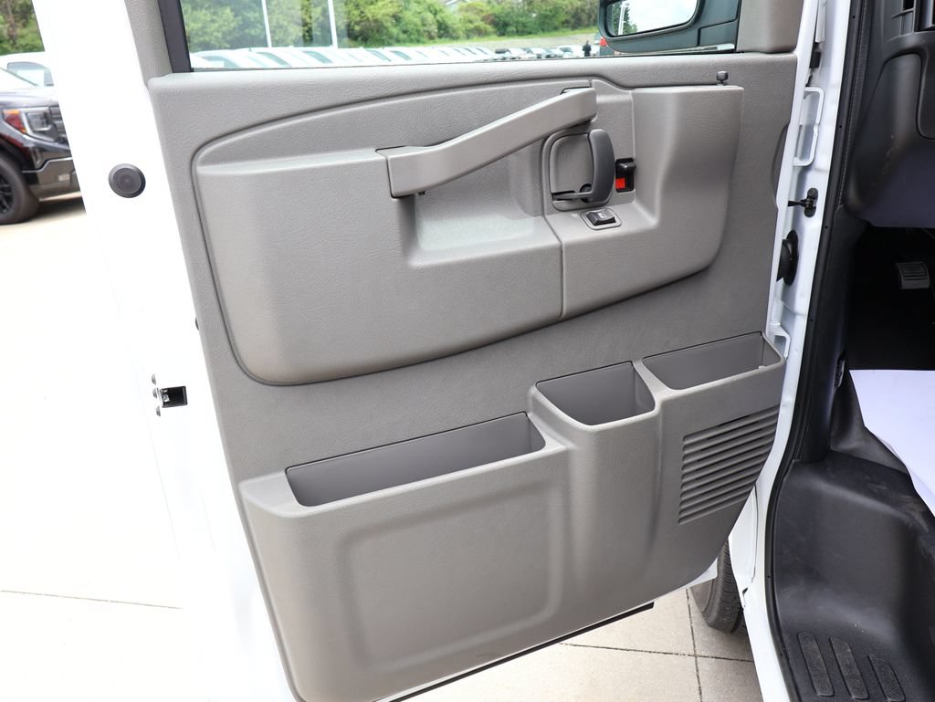 New 2026 Chevrolet Express 3500 Extended w/ Driver Convenience Package RWD image 11