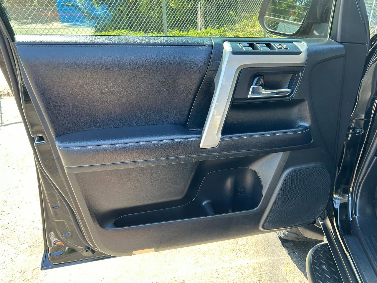 Used 2020 Toyota 4Runner SR5 Premium image 11