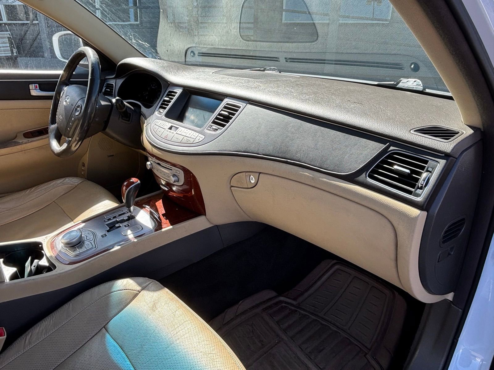Used 2014 Hyundai Genesis 5.0 R-Spec image 17