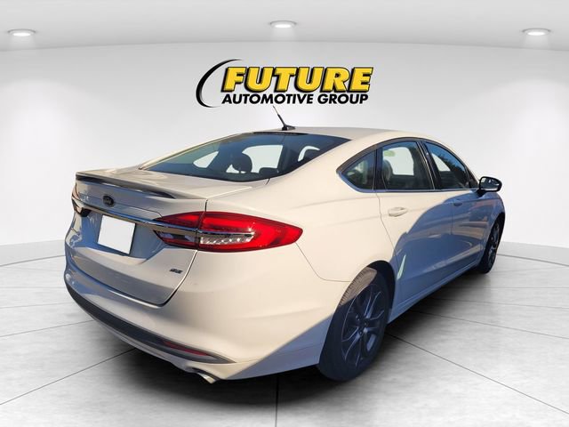 Certified 2017 Ford Fusion SE w/ Equipment Group 201A FWD image 3