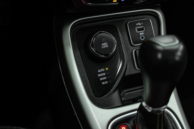 Used 2020 Jeep Compass Latitude AWD/4WD image 22