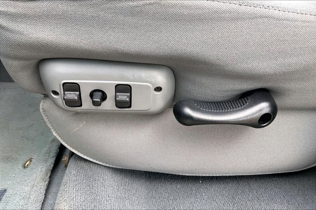 Used 2007 Dodge Ram 3500 Truck SLT image 25