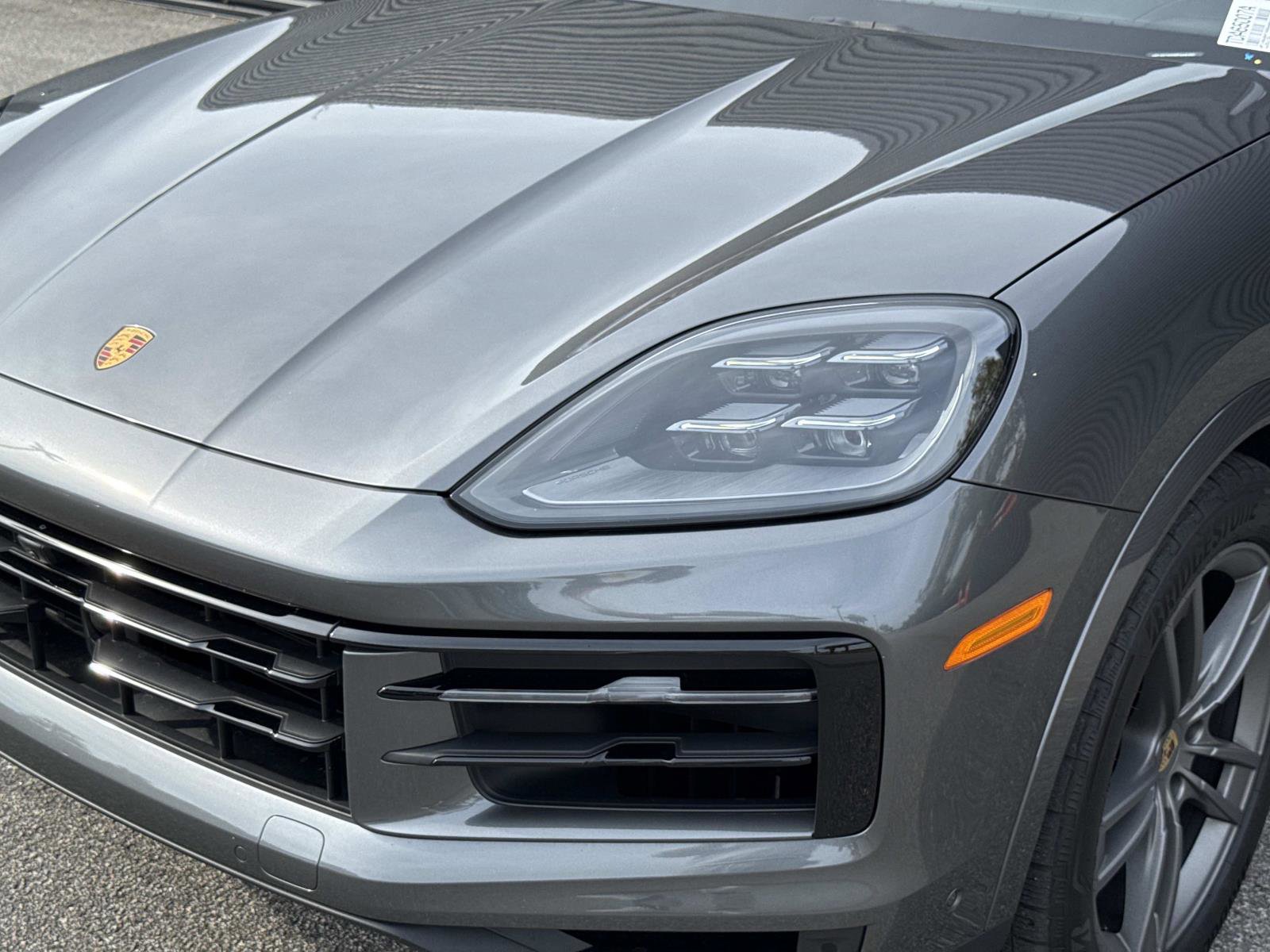 Certified 2024 Porsche Cayenne Coupe image 11