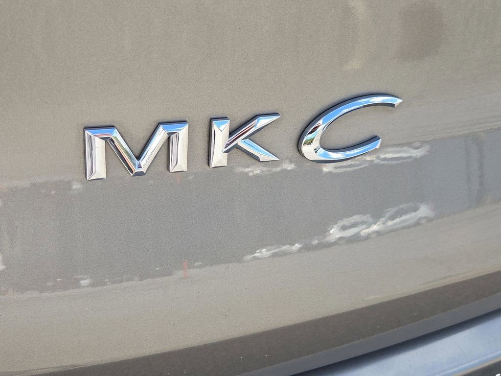 Used 2017 Lincoln MKC Premiere image 12