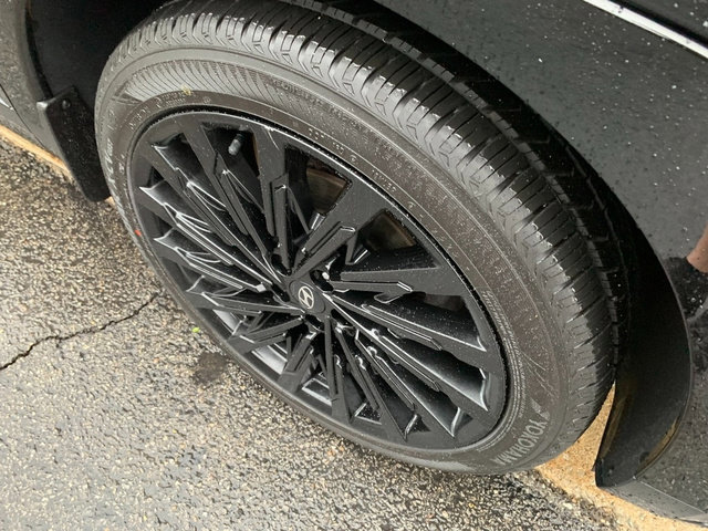 Used 2024 Hyundai Santa Fe Calligraphy image 9