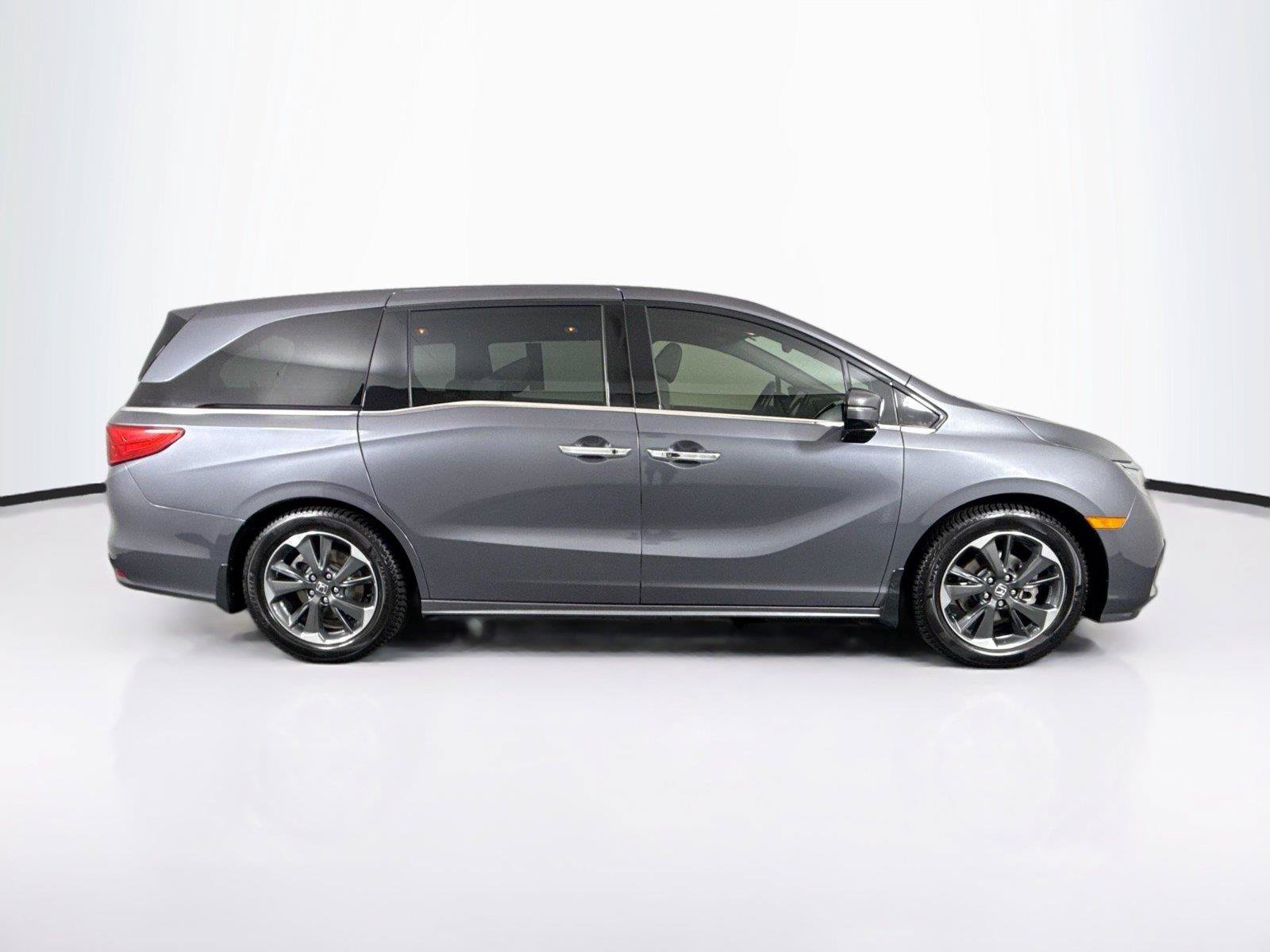 Used 2024 Honda Odyssey Elite image 11