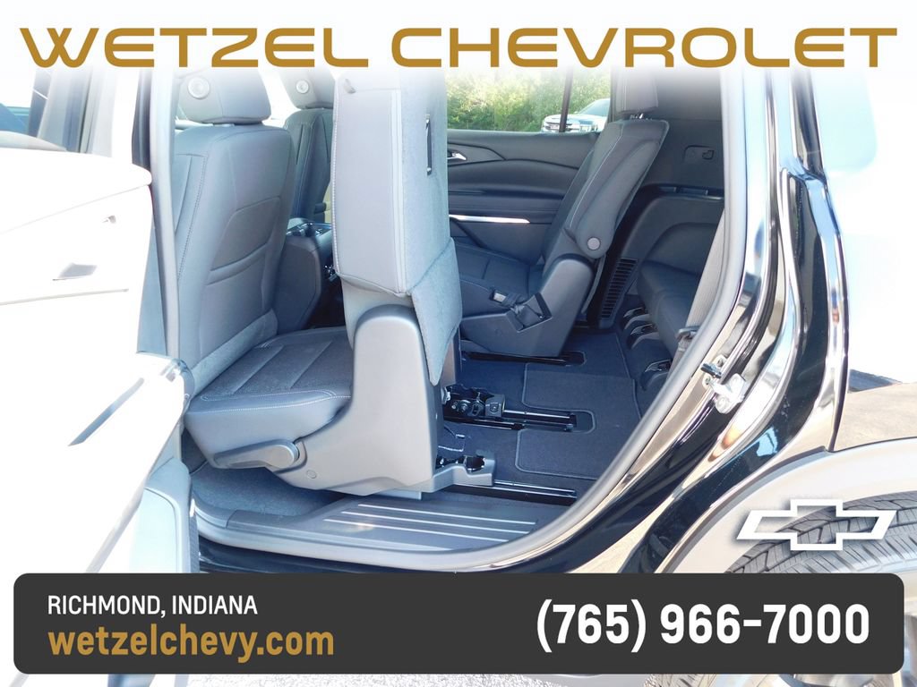 New 2027 Chevrolet Traverse LT w/ Enhanced Driving Package FWD image 32