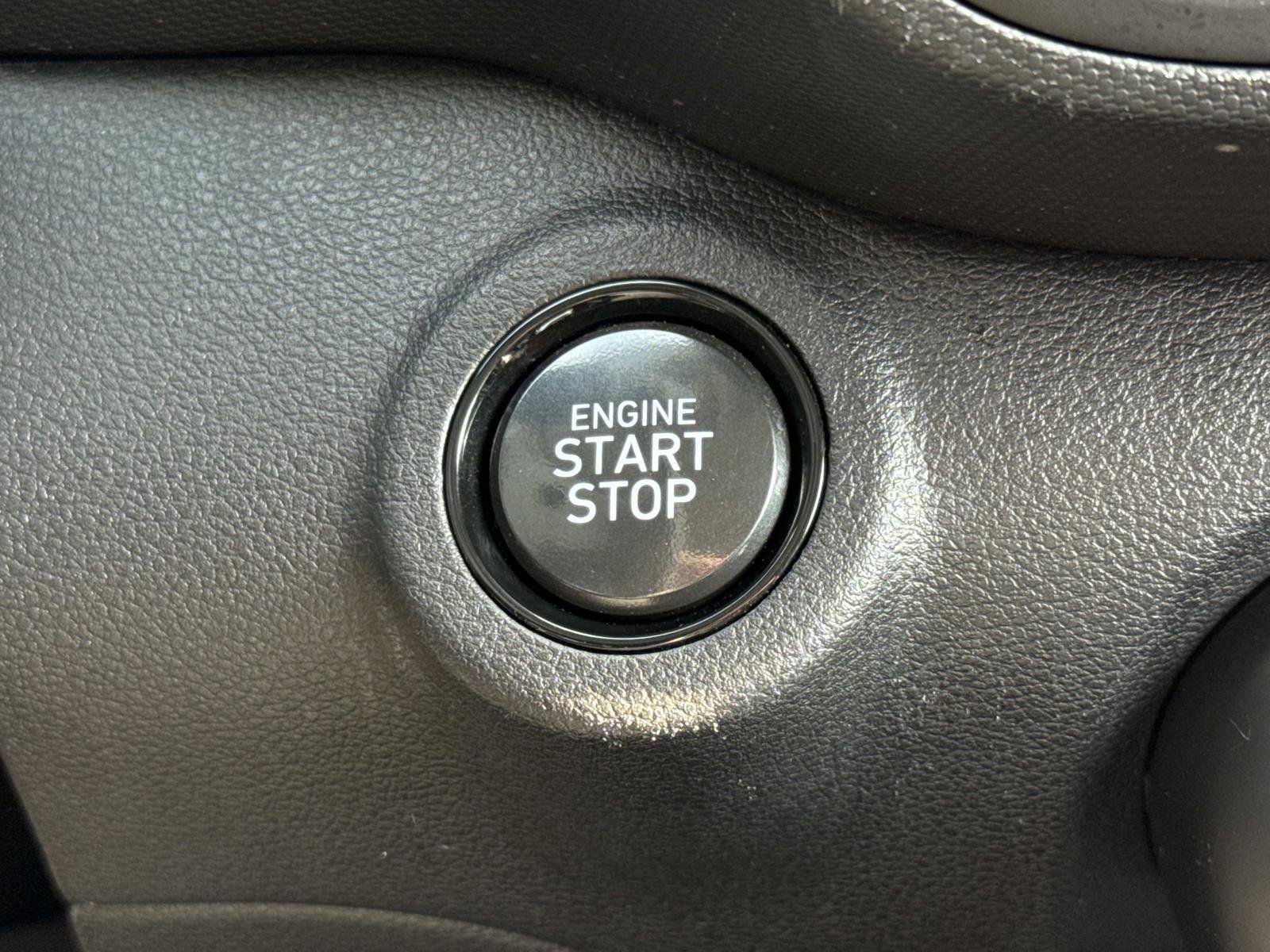 Certified 2022 Hyundai Venue Limited image 14