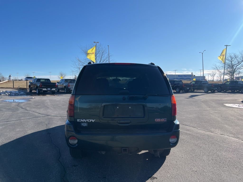 Used 2005 GMC Envoy SLE image 4