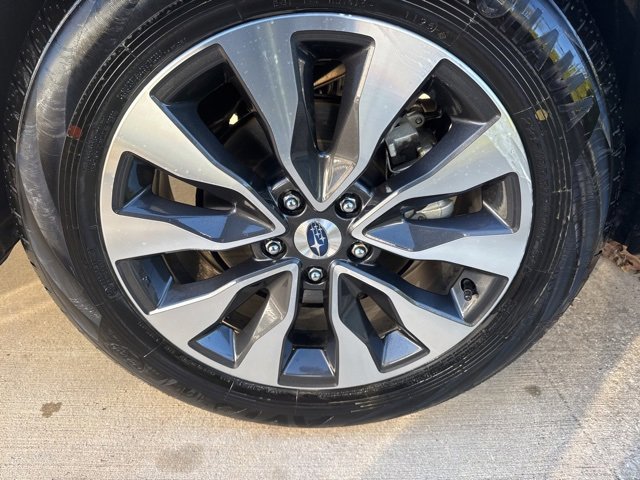 Used 2025 Subaru Outback Touring image 9