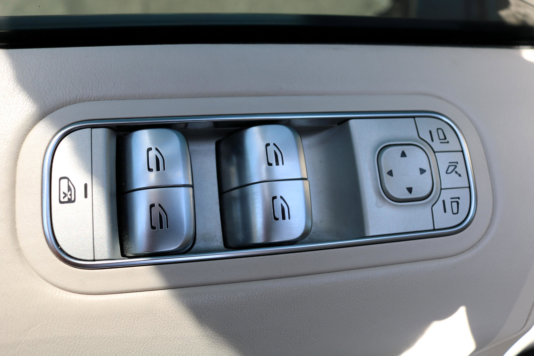 Used 2021 Mercedes-Benz G 63 AMG AMG G 63 4MATIC SUV image 18