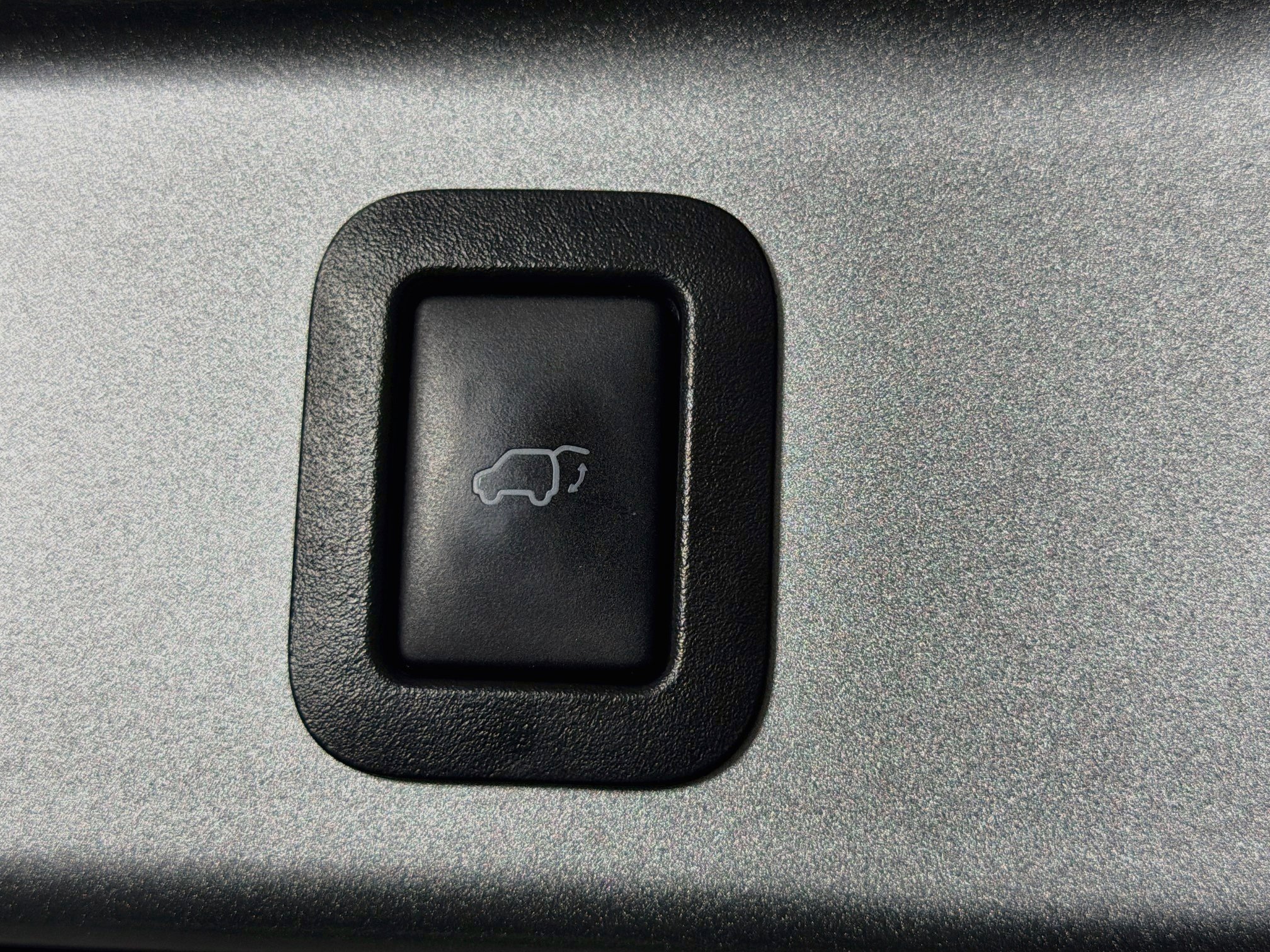Used 2018 Toyota Highlander XLE FWD image 29