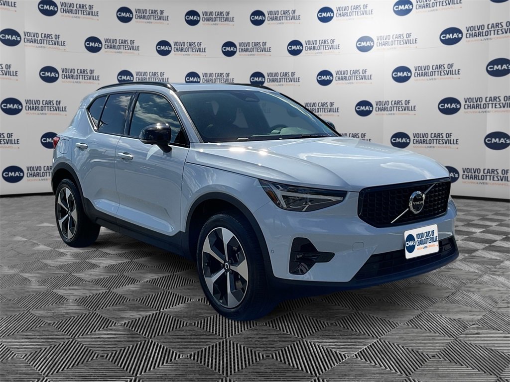 New 2026 Volvo XC40 B5 Plus w/ Protection Package Premier image 7