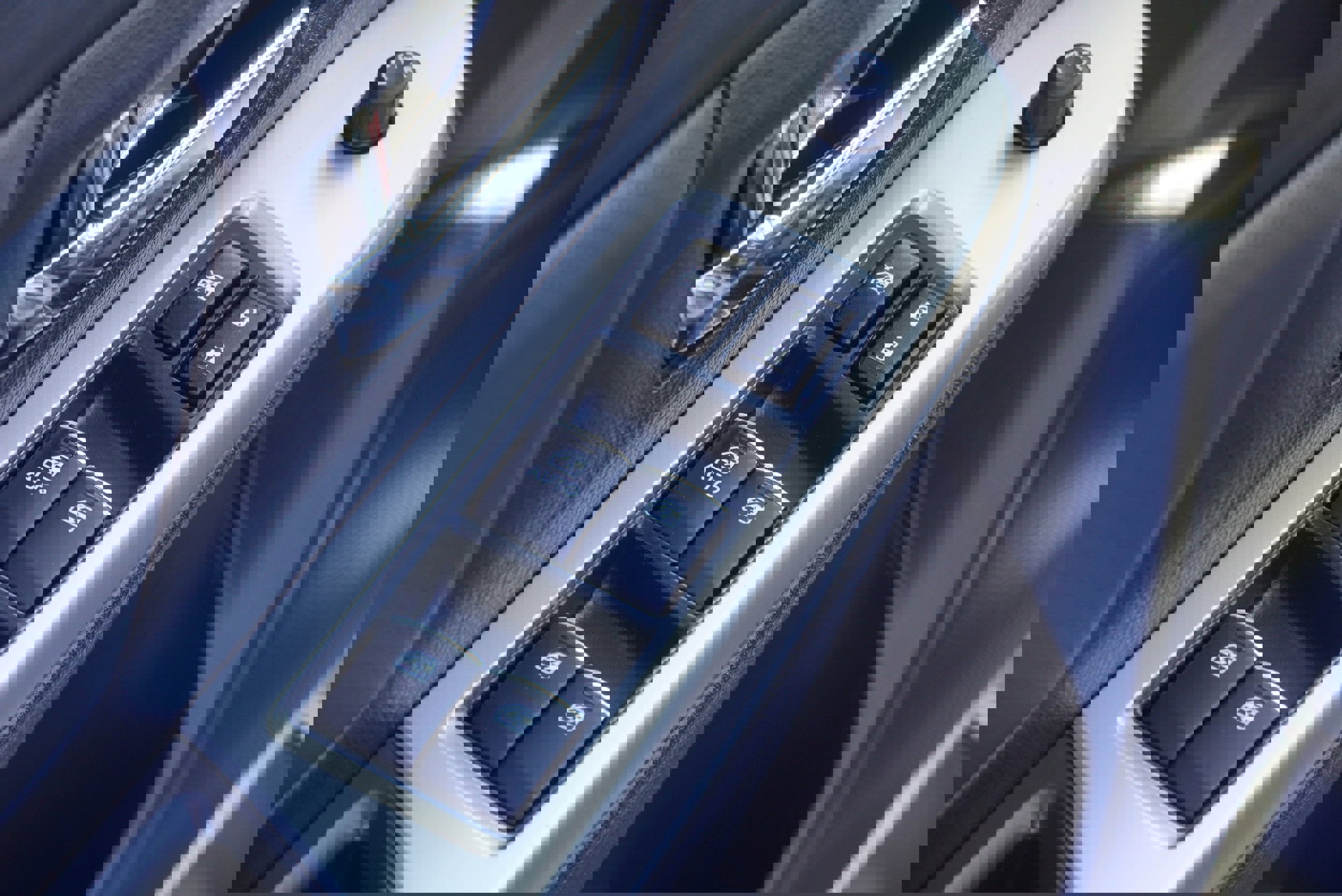 Used 2016 Subaru Crosstrek 2.0i Limited w/ Popular Package #2 image 19