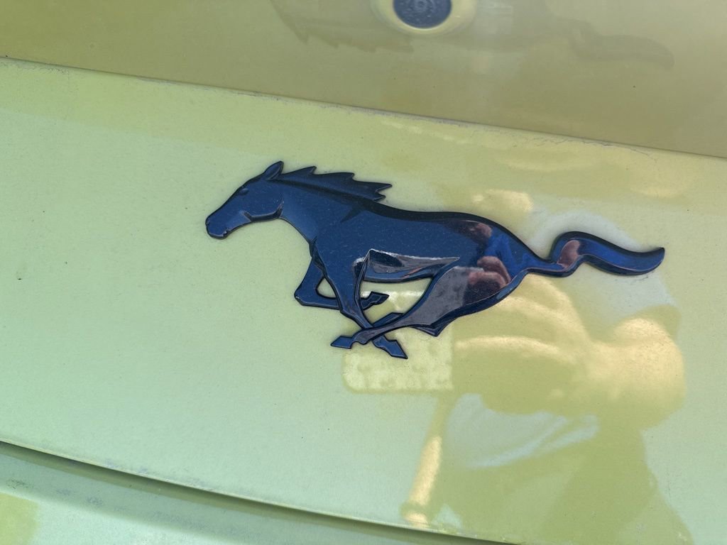 Used 2025 Ford Mustang Coupe RWD image 25