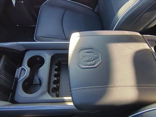 New 2026 RAM 3500 Laramie AWD/4WD image 15