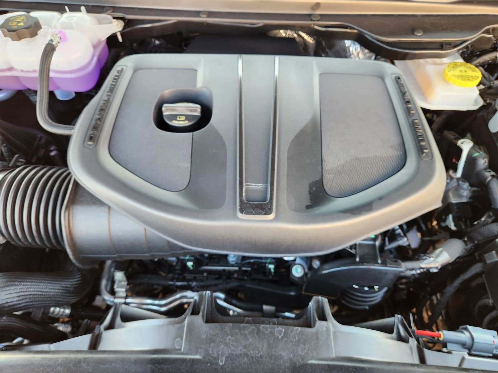 New 2026 RAM 1500 4x4 Crew Cab image 23