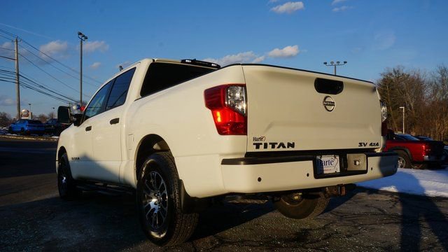 Used 2024 Nissan Titan SV w/ SV Convenience Package image 6