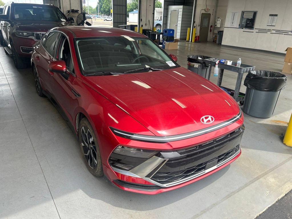 Used 2024 Hyundai Sonata SEL FWD image 1