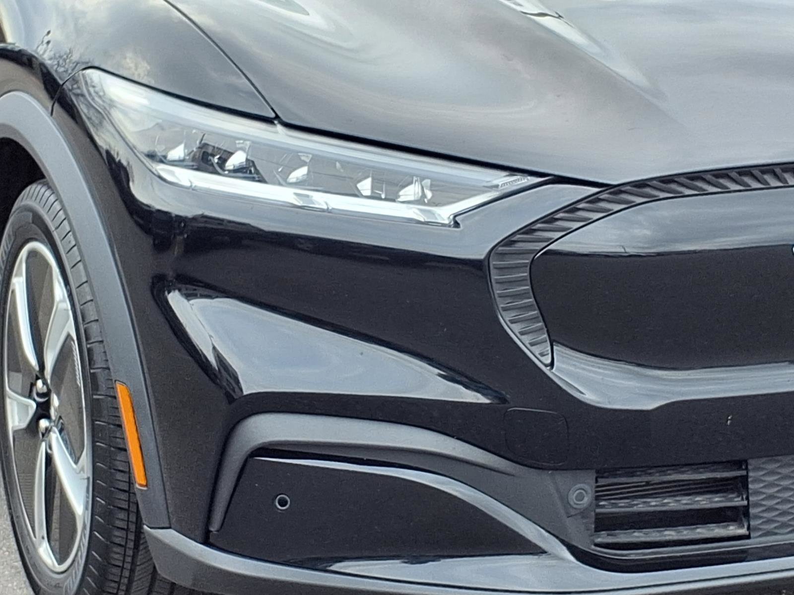 Used 2021 Ford Mustang Mach-E Select w/ Comfort/Appearance Package image 29