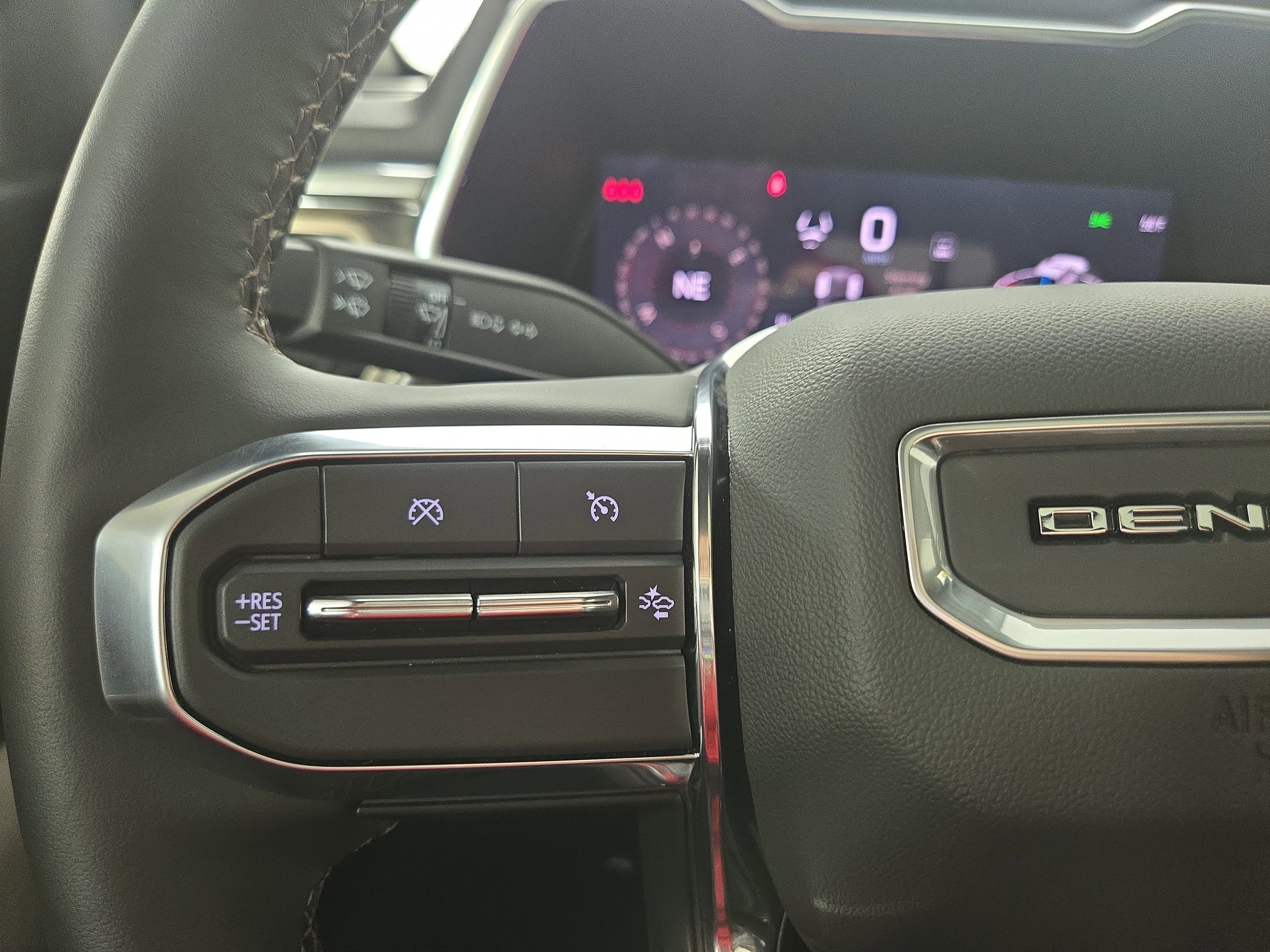 Certified 2025 GMC Canyon Denali w/ LPO, Denali Black Edition image 15