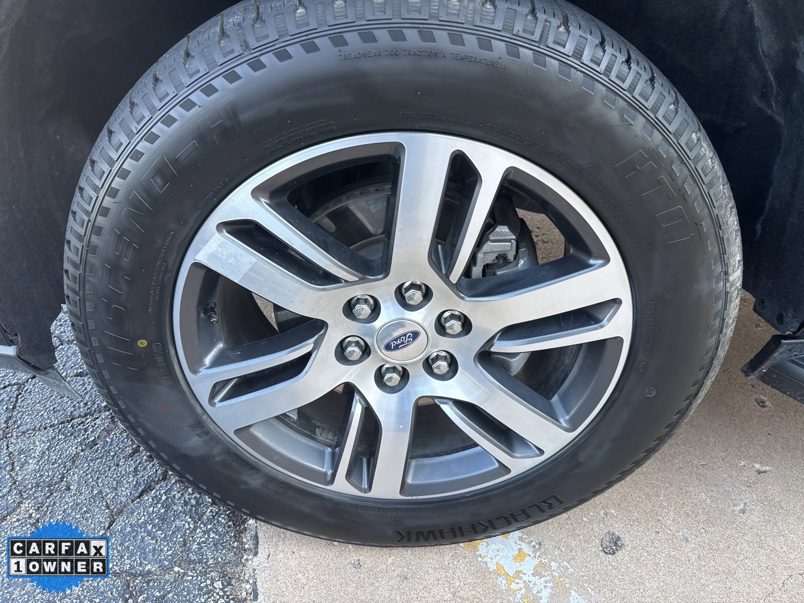 Used 2024 Ford Expedition Limited image 7