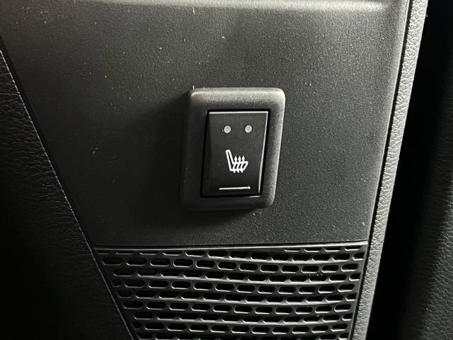 New 2026 Chrysler Pacifica Limited w/ Uconnect Theater Family Group image 37