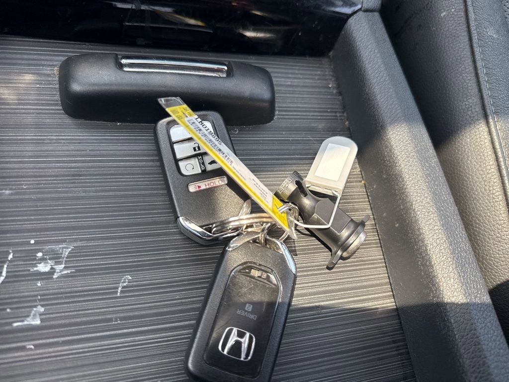 Used 2020 Honda Pilot Elite image 25