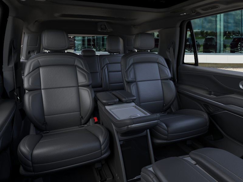 New 2026 Lincoln Navigator Reserve w/ Jet Appearance Package image 11