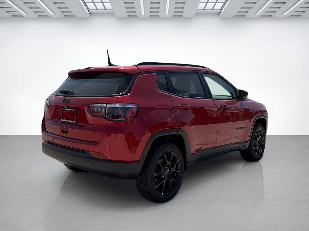 New 2026 Jeep Compass Latitude AWD/4WD image 3