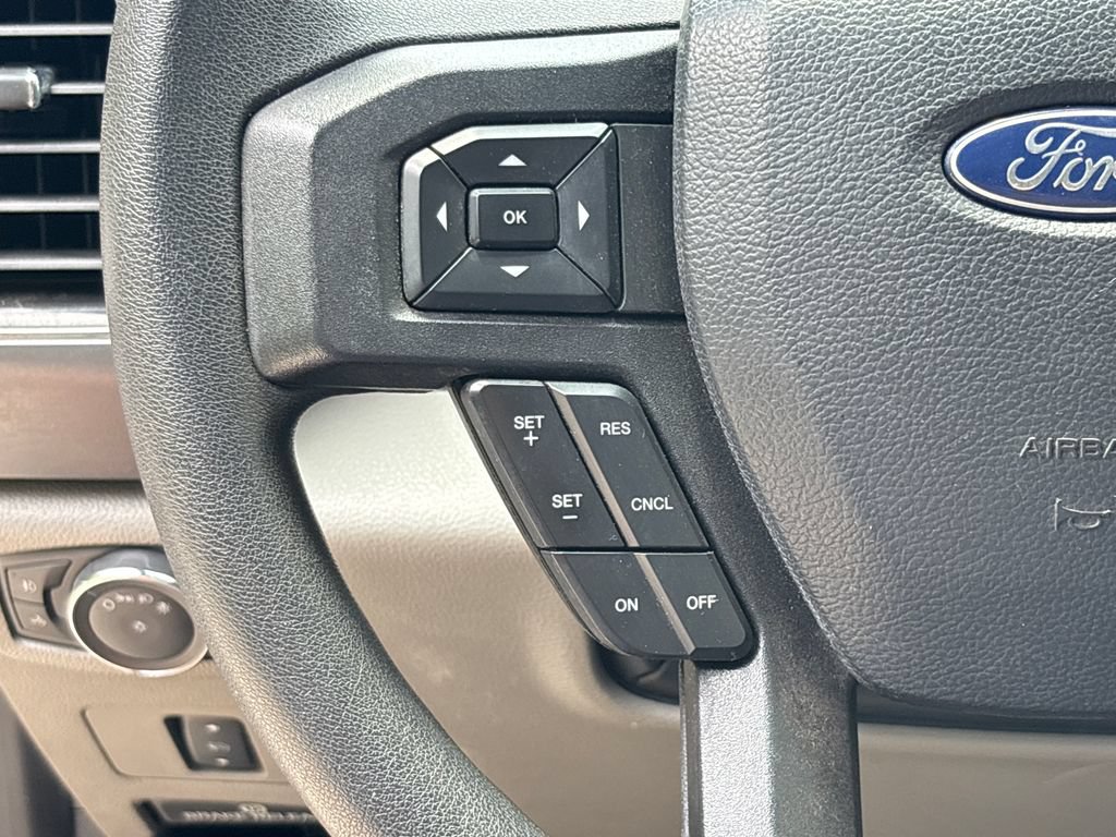 Used 2022 Ford F250 XLT w/ Black Appearance Package AWD/4WD image 19
