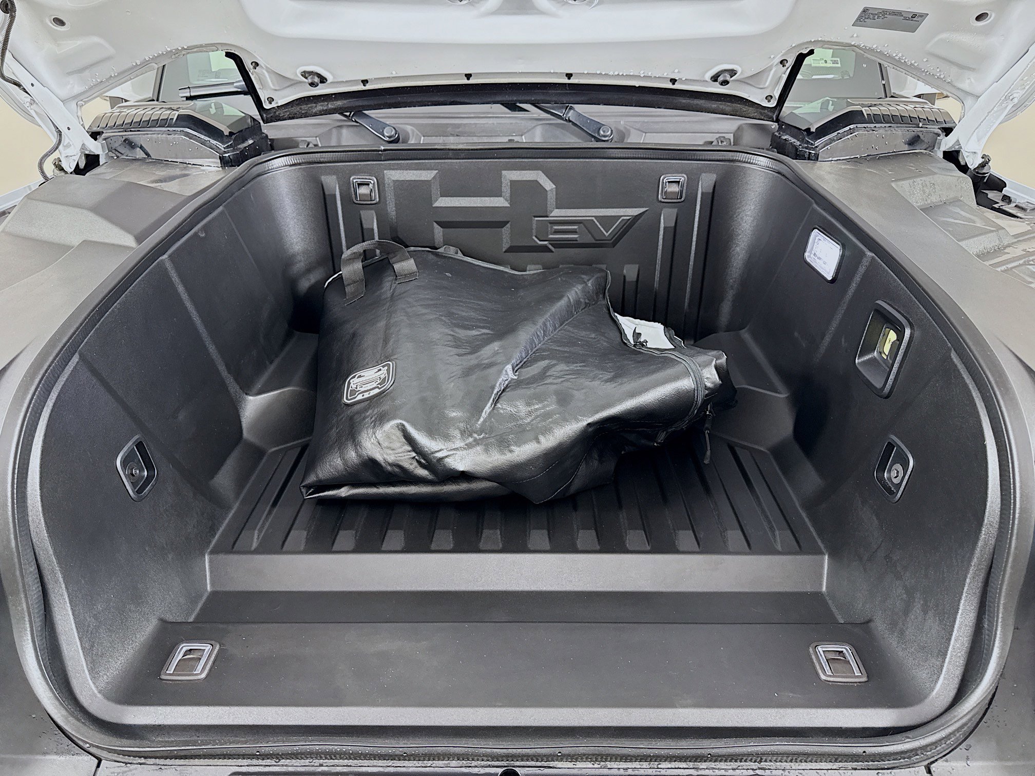 Used 2024 GMC Hummer EV 3X image 32