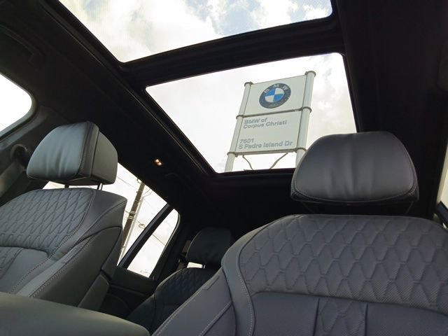 New 2026 BMW X7 M60i AWD/4WD image 31