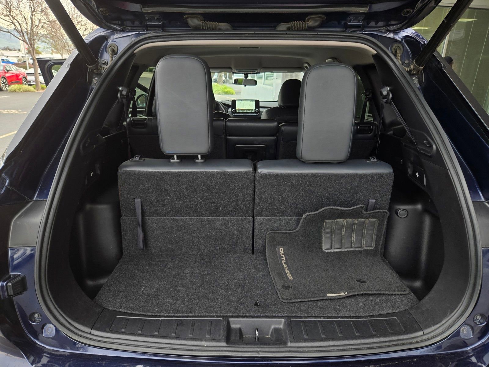 Used 2024 Mitsubishi Outlander SE Black Edition image 26