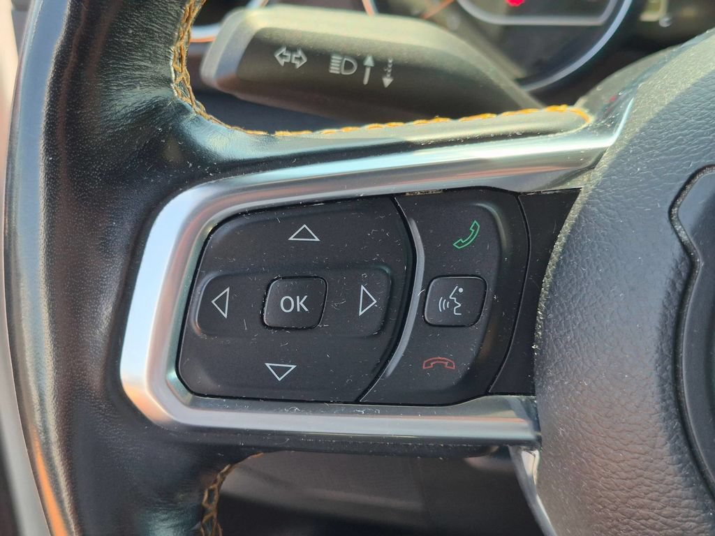 Certified 2021 Jeep Gladiator Overland AWD/4WD image 14