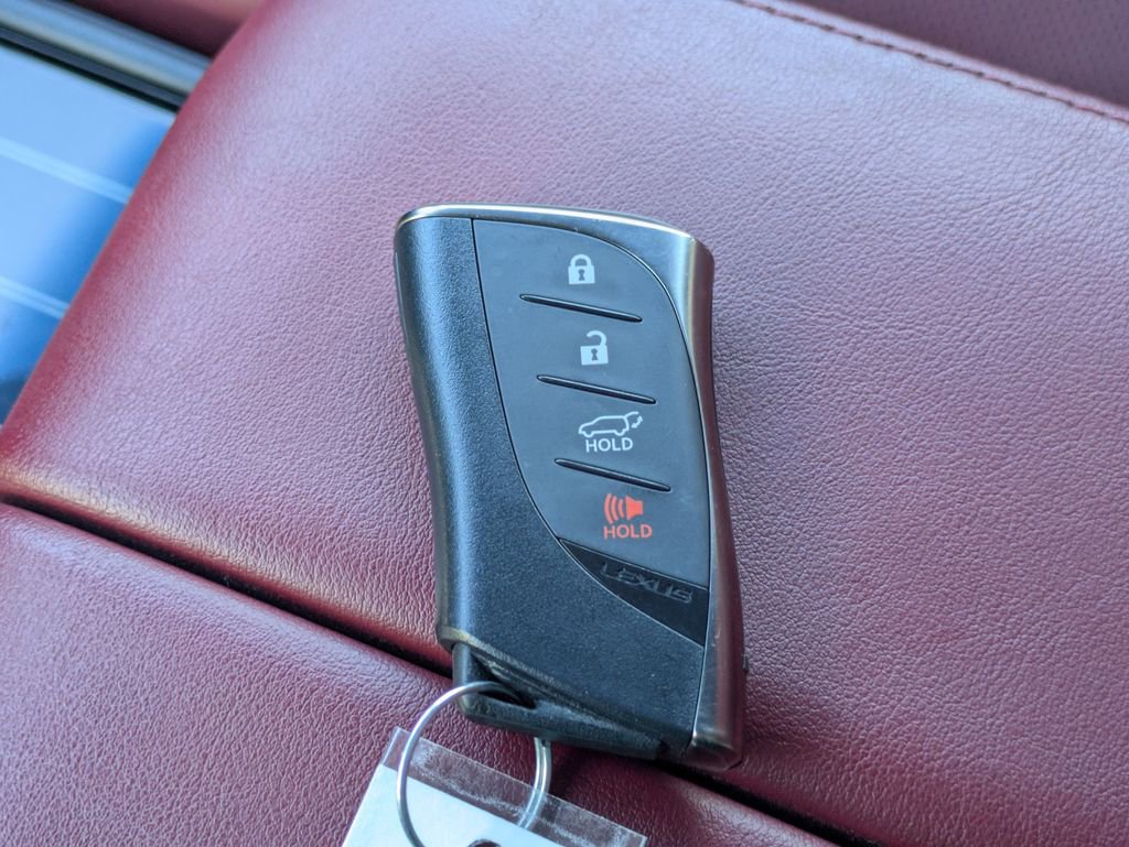 Used 2023 Lexus GX 460 Premium w/ Premium Plus Package image 34