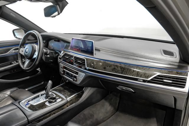 Used 2020 BMW 750i xDrive w/ Executive Package AWD/4WD image 20