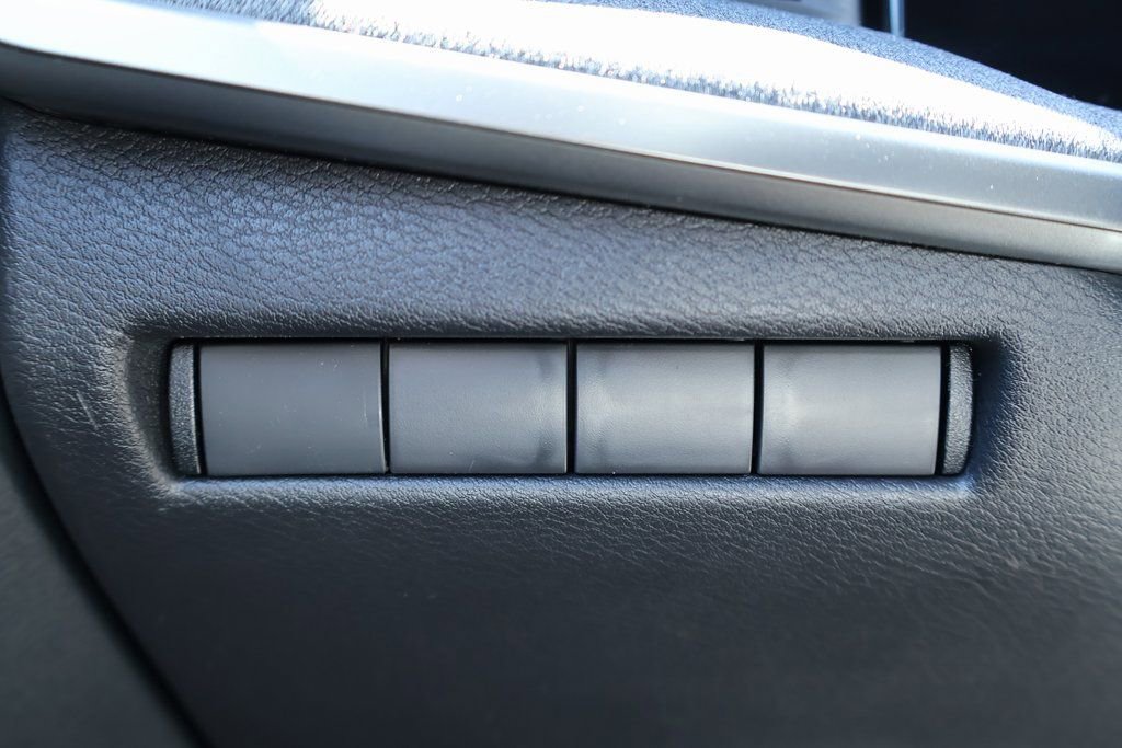 New 2026 Nissan Kicks SV image 15