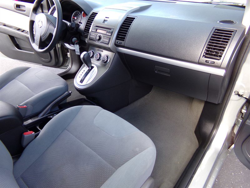 Used 2011 Nissan Sentra 2.0 image 28