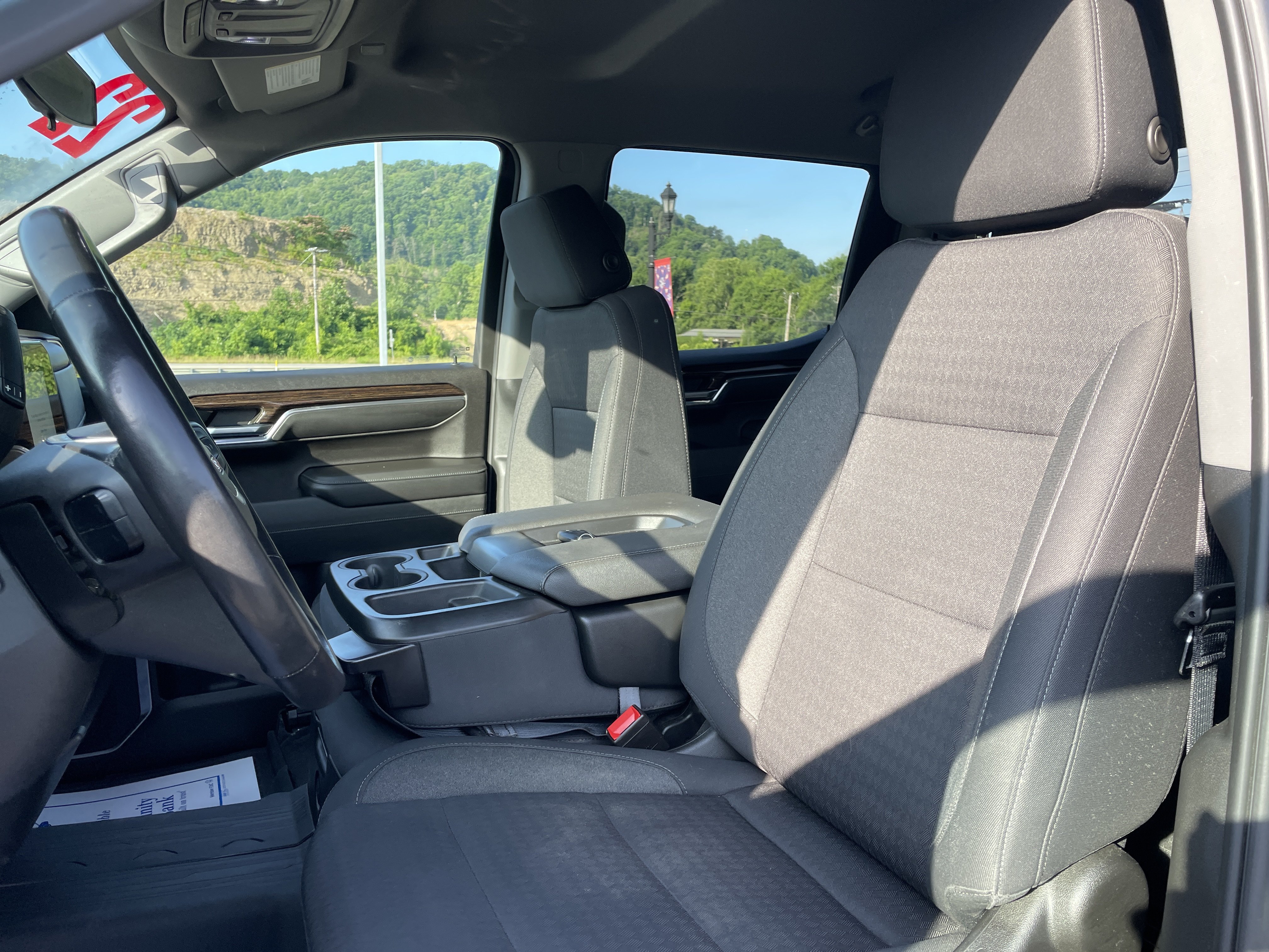 Used 2022 GMC Sierra 1500 Elevation w/ X31 Off-Road Package AWD/4WD image 19
