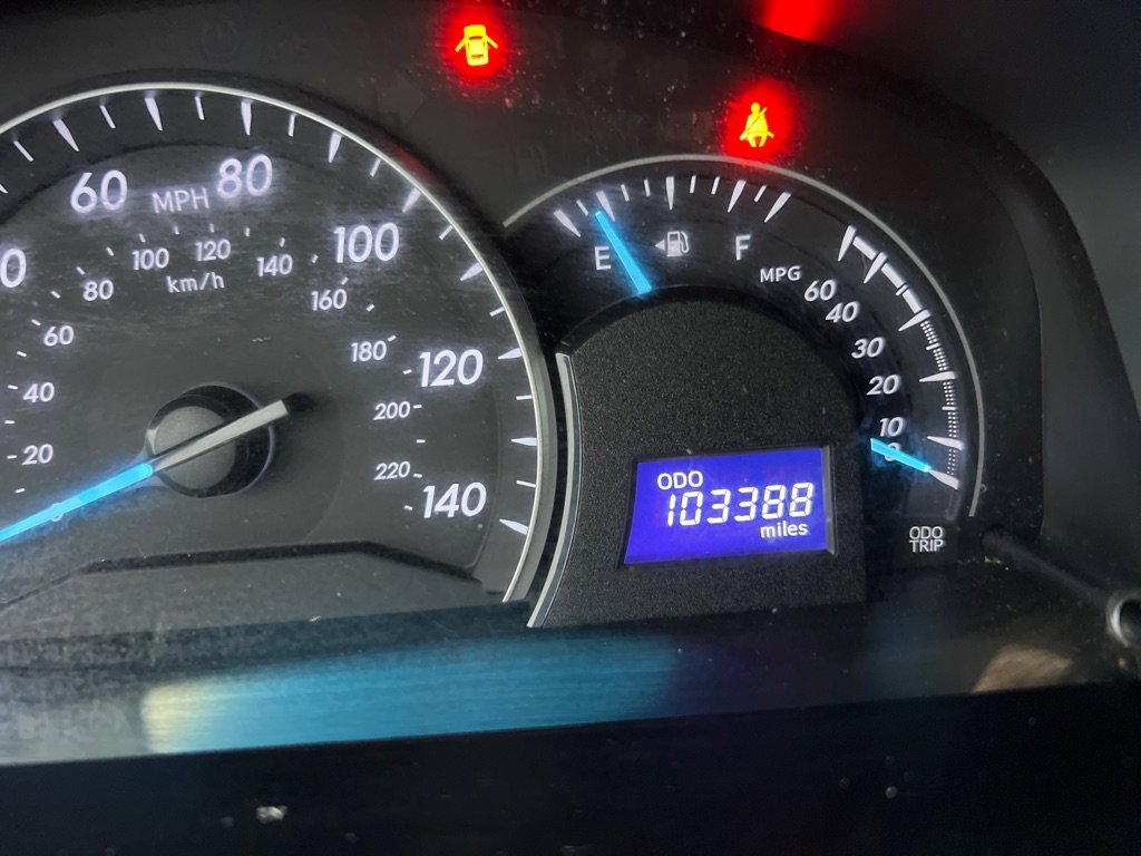 Used 2013 Toyota Camry LE image 22