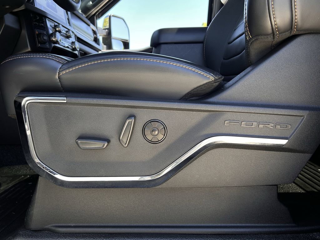 Used 2024 Ford F350 Platinum image 32
