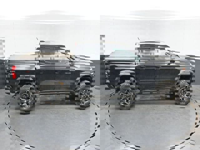 Used 2024 Chevrolet Colorado ZR2 image 26