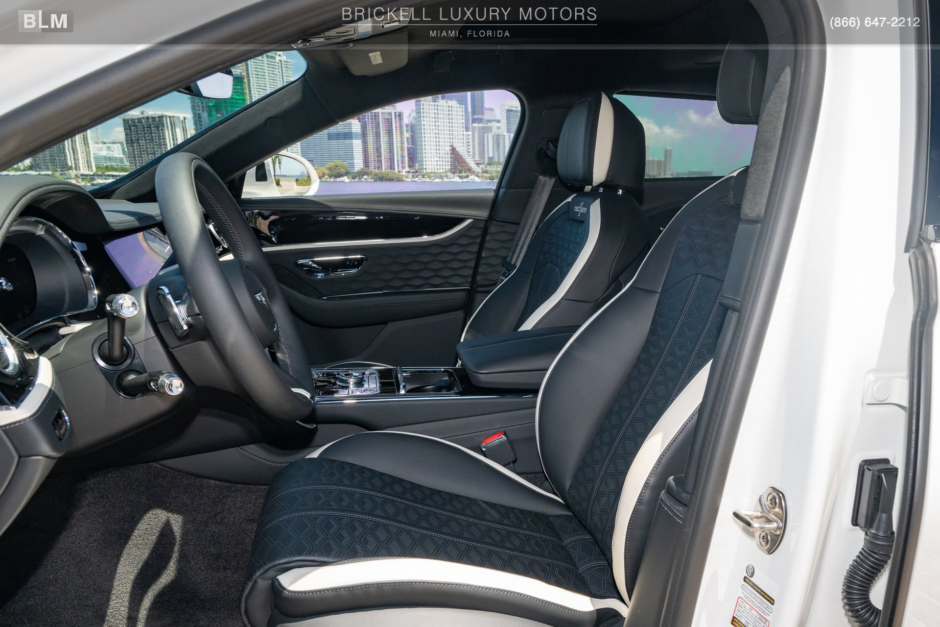 Used 2025 Bentley Flying Spur Plug-In Hybrid w/ First Edition Specification AWD/4WD image 7