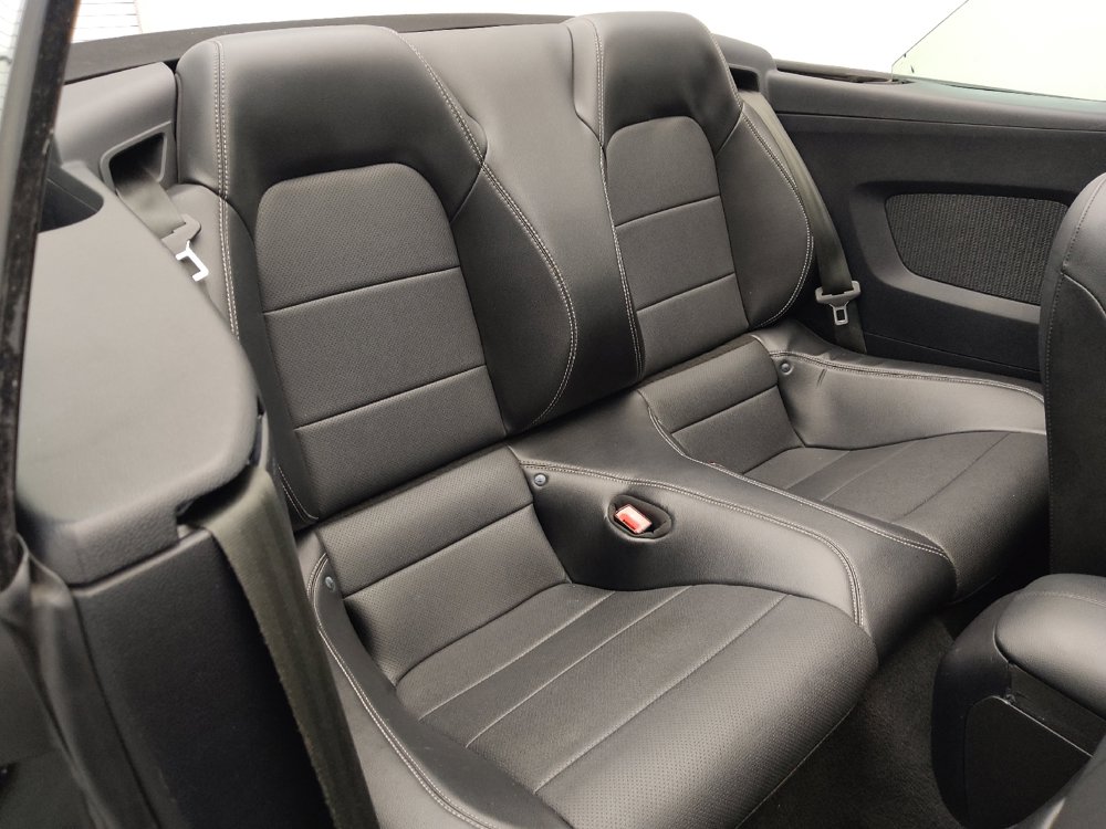Used 2019 Ford Mustang Premium RWD image 19