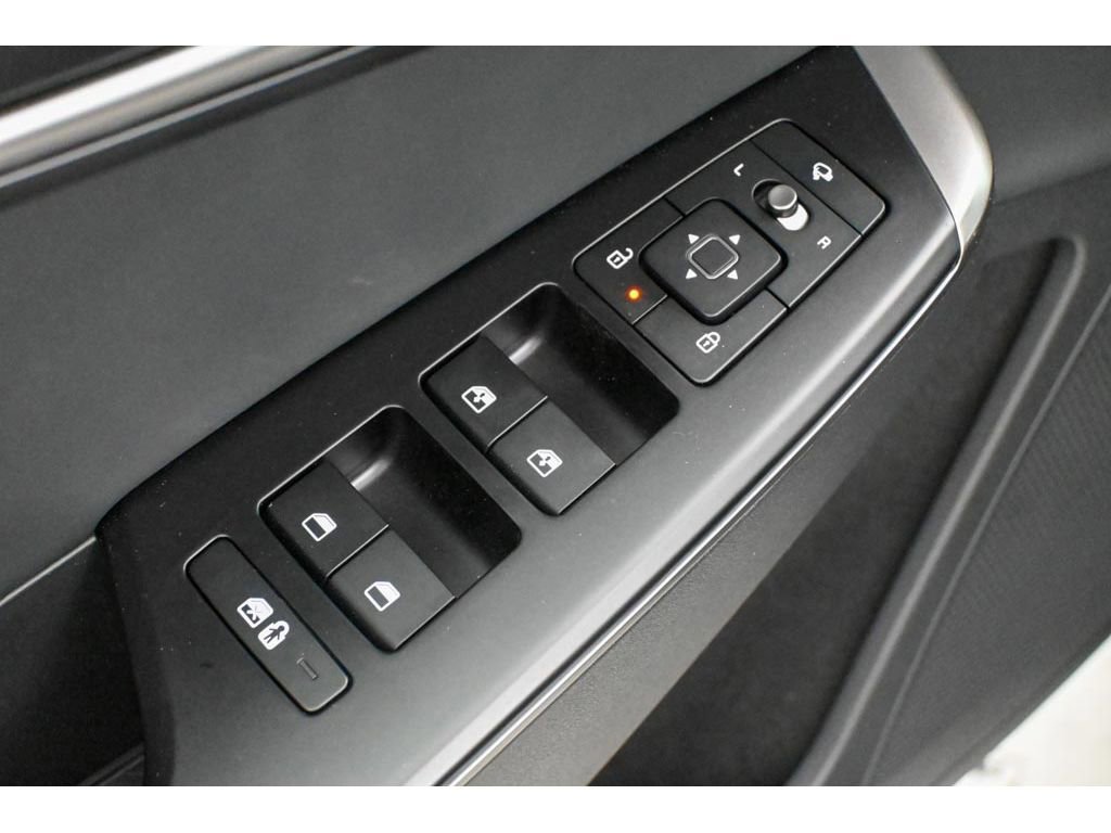 New 2025 Kia EV6 Light image 16