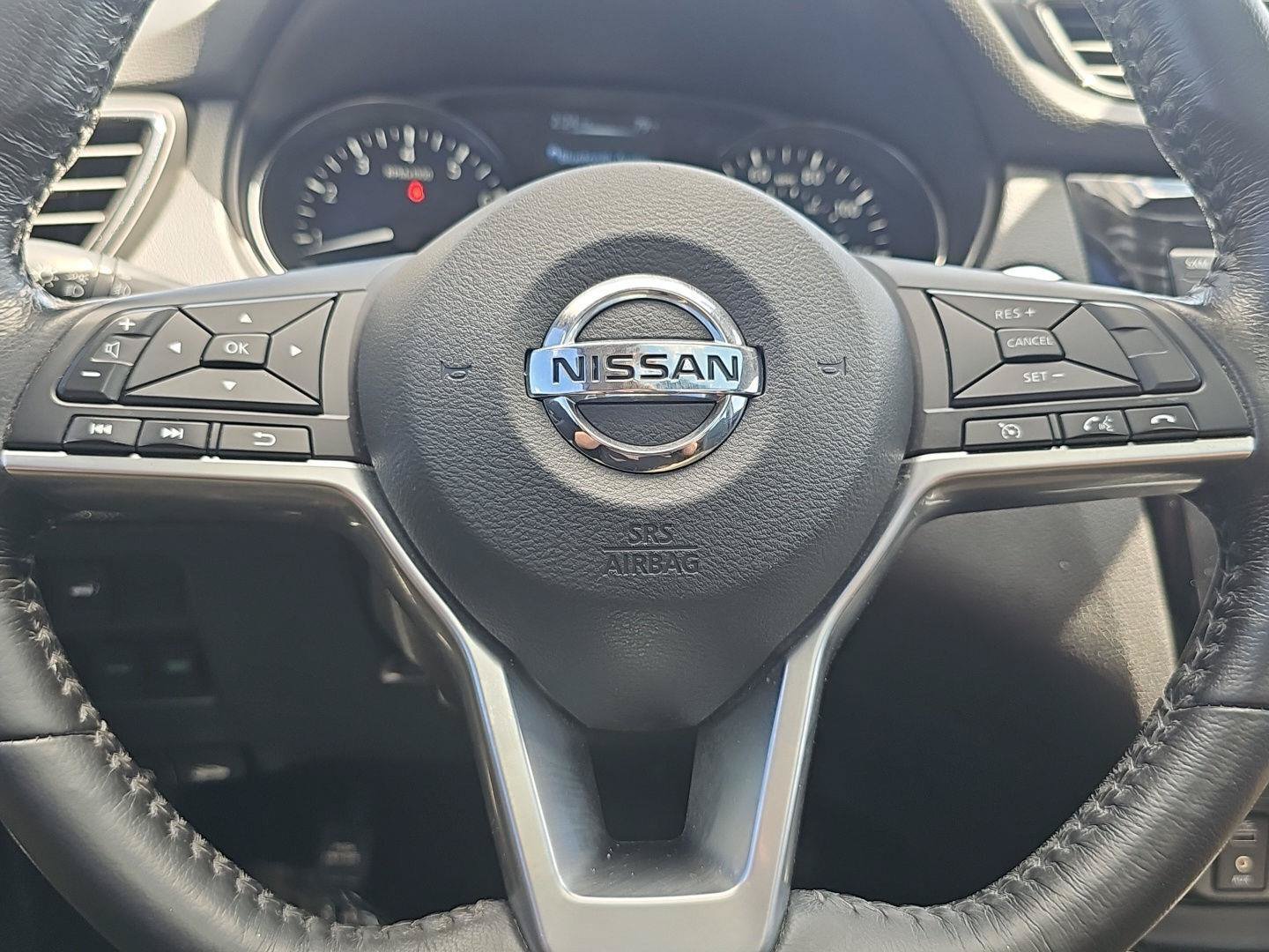 Used 2017 Nissan Rogue SL w/ SL Premium Package AWD/4WD image 20