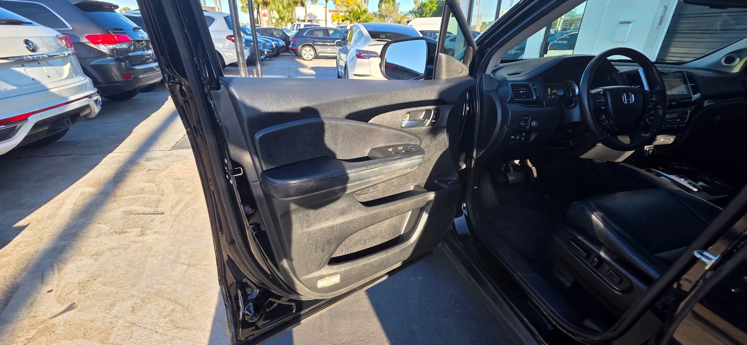 Used 2017 Honda Pilot Elite image 19