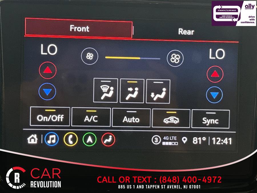 Used 2023 Chevrolet Traverse Premier FWD image 18
