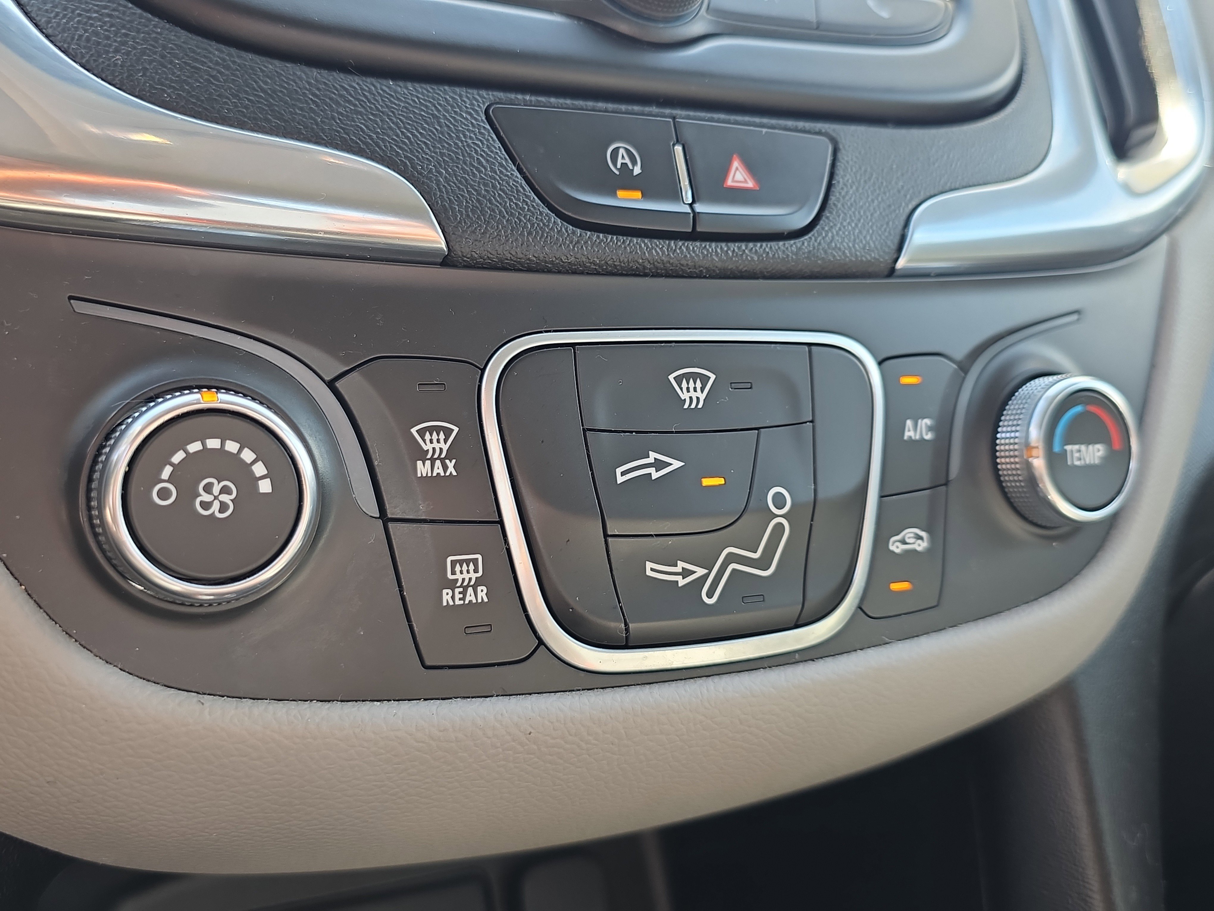 Used 2022 Chevrolet Equinox LS AWD/4WD image 31